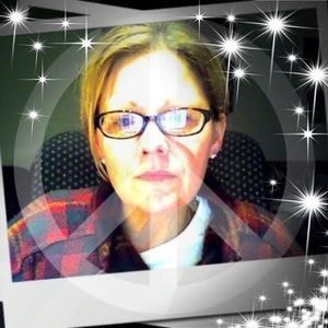 Meet your Posher, Maxine